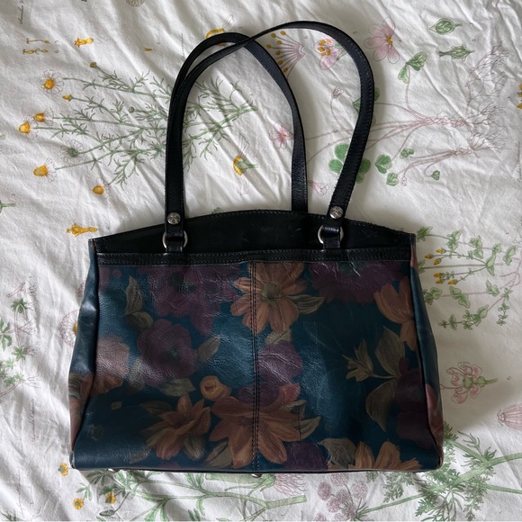 Patricia Nash Purse - Picture 4 of 10